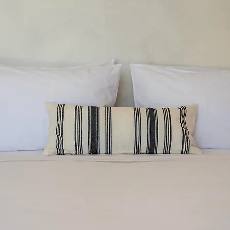 Nero Lefkada Tsoukaládhes