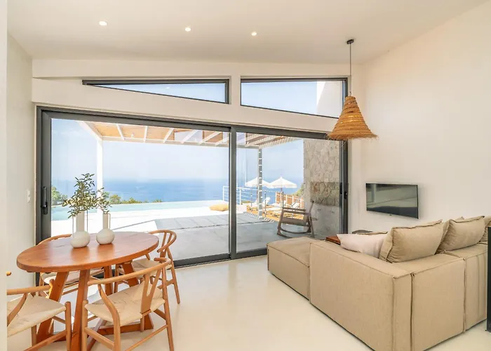 Villa Nero Lefkada Tsoukaladhes