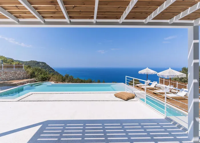 Nero Lefkada Villa Tsoukaladhes