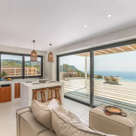 Nero Lefkada Villa