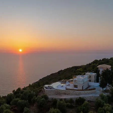 Nero Lefkada Villa