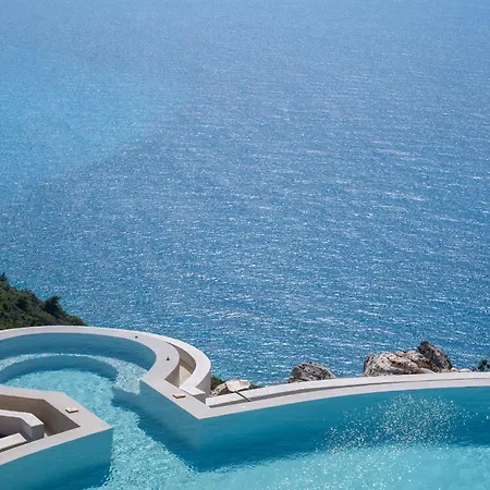 Nero Lefkada * Tsoukaladhes